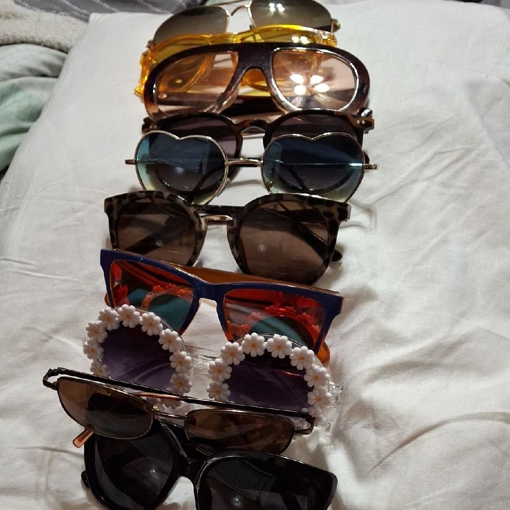 Stylish Women & Mens Sunglasses Collection 10 Pair (Sg0213)